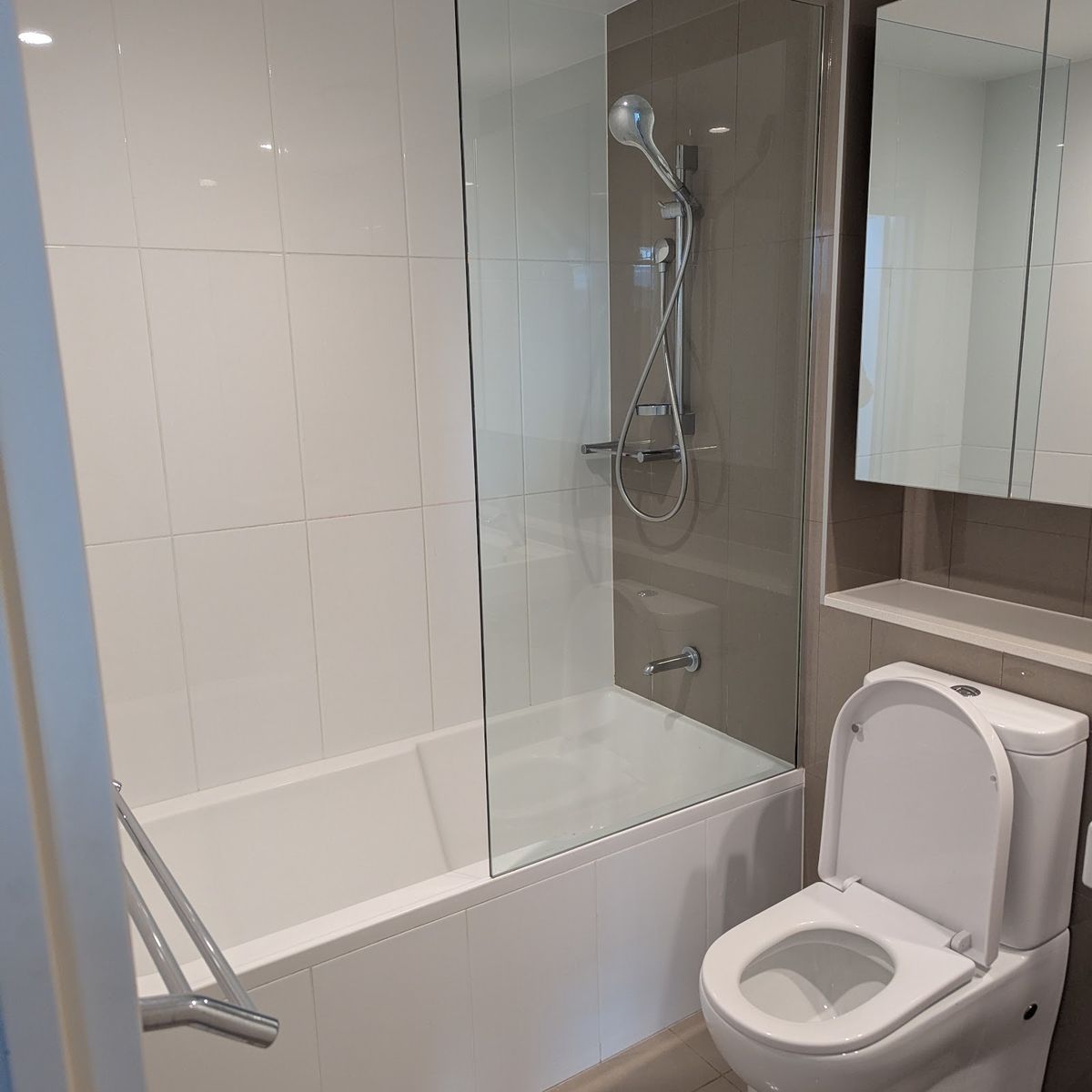 Deep Cleaning by Lavish Property Cleaning